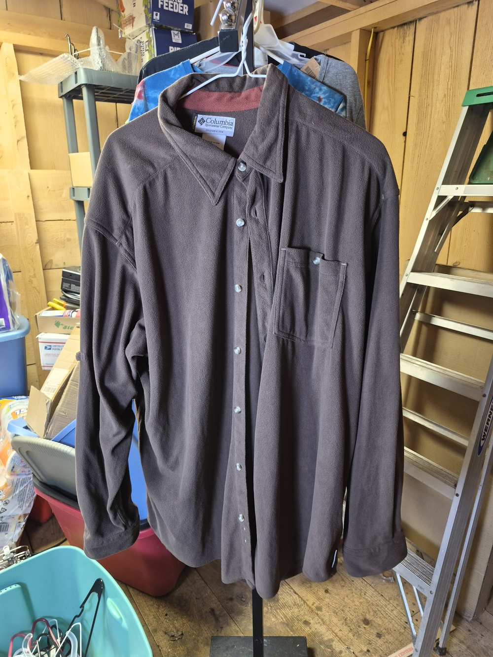 Columbia Men’s Long-Sleeve Brown Button-Up Shirt Bin 63